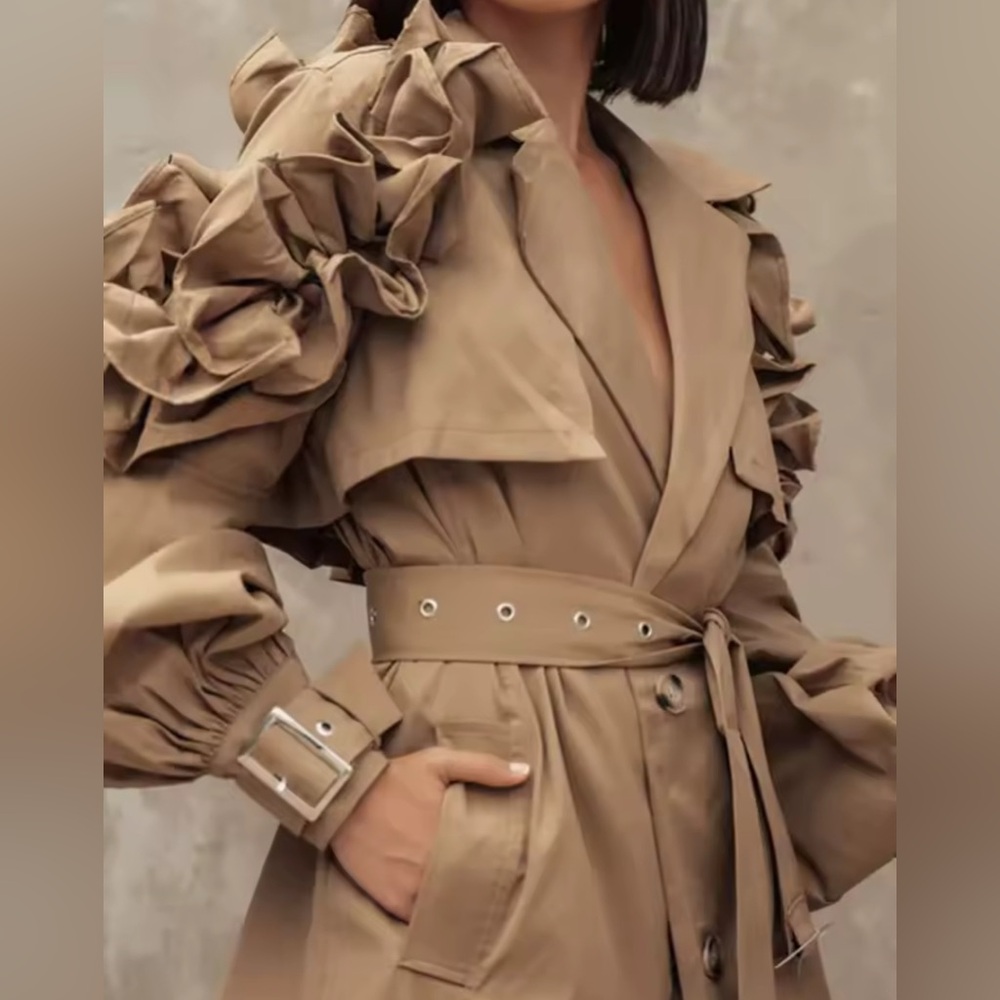 NEW $195 London Britberry Tan Ruffle Sleeve Trench Coat - Picture 10 of 11
